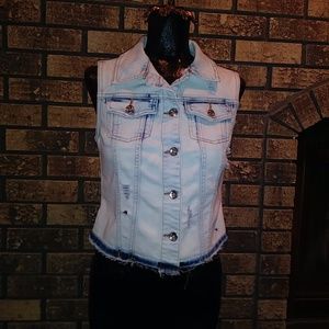 YMI Distressed Lt-wash denim Vest size M